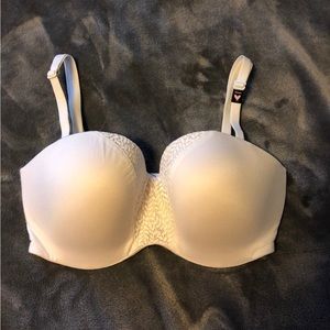 NWT Victoria secret bra size 32 DDD